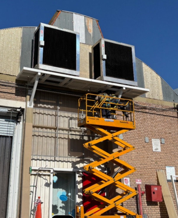 Instalación de enfriadores evaporativos en planta Arcor — San Juan